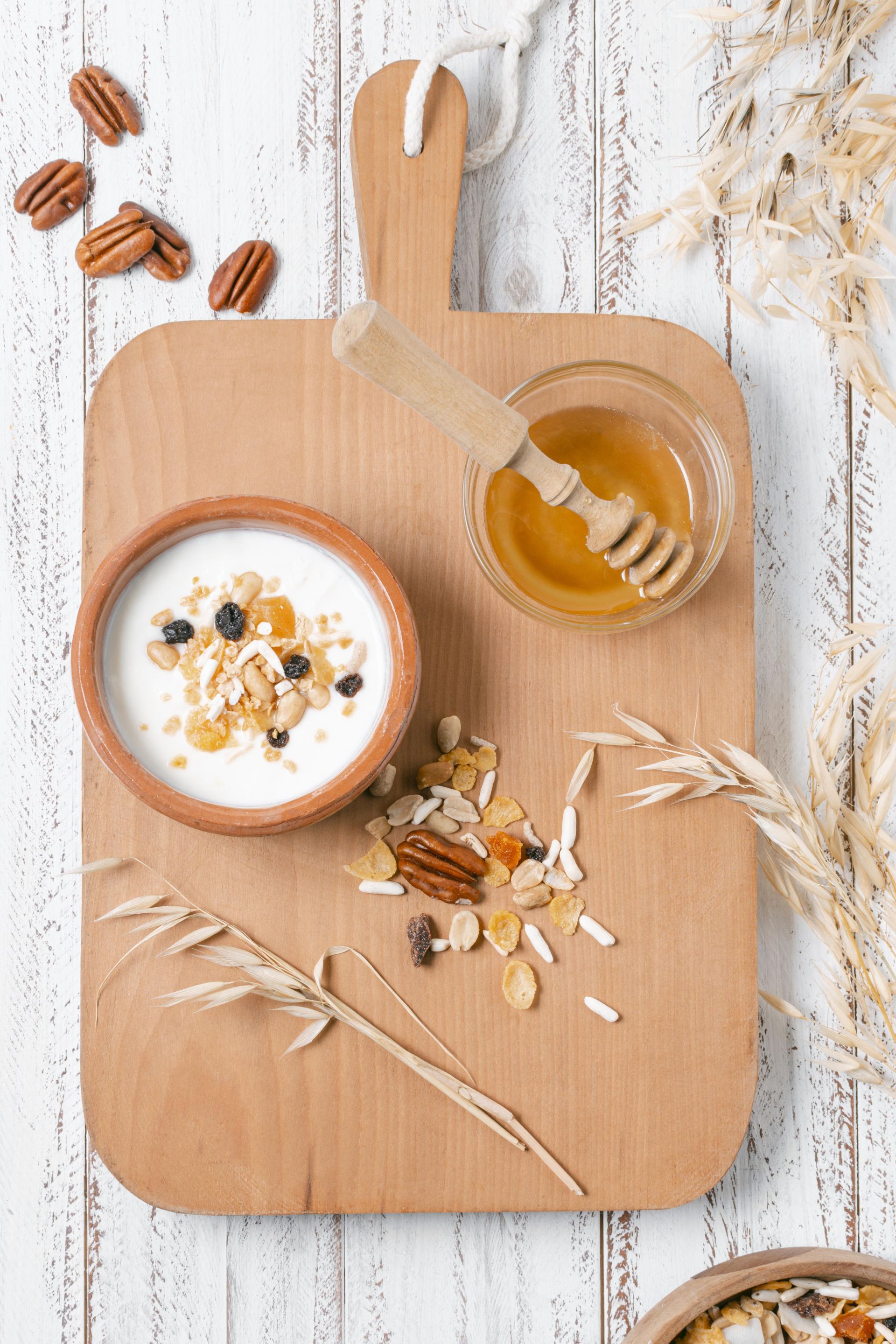 top-view-healthy-breakfast-bowl-with-honey.jpg