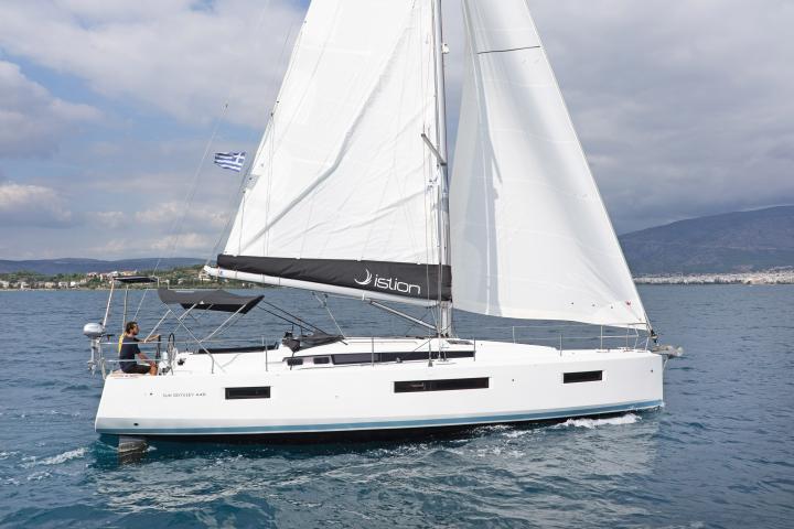 Sun Odyssey 440