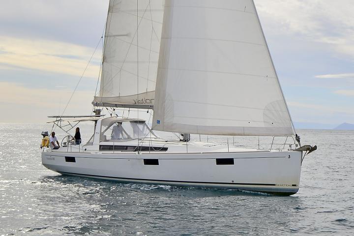 Oceanis 48