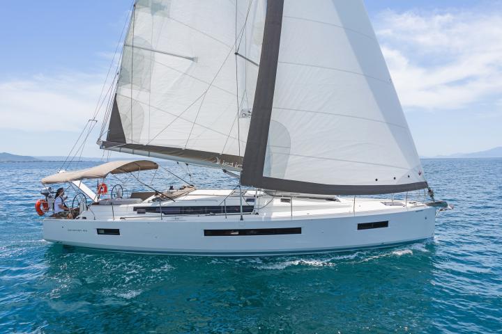 Sun Odyssey 490
