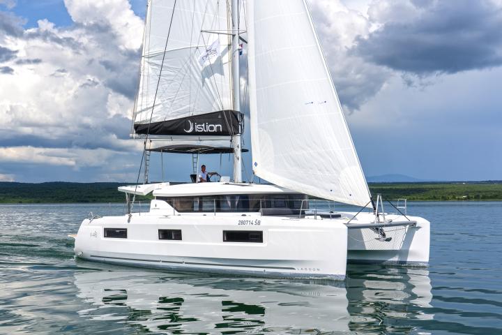 Lagoon 46