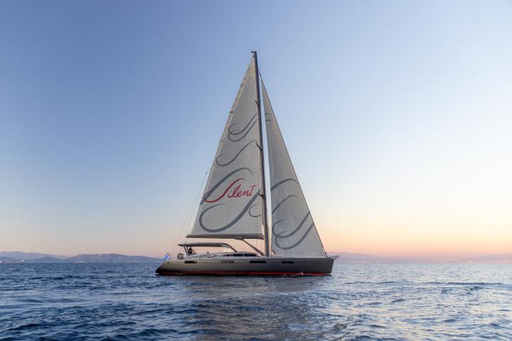 Admiral Sail Silent 76