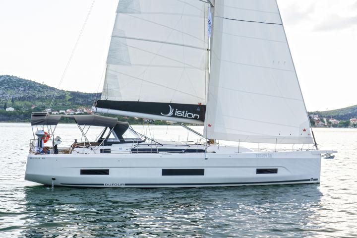 Dufour 470
