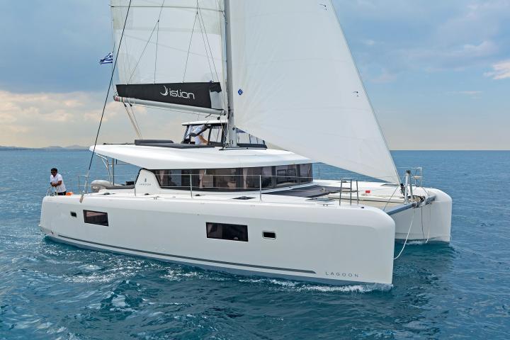 Lagoon 42