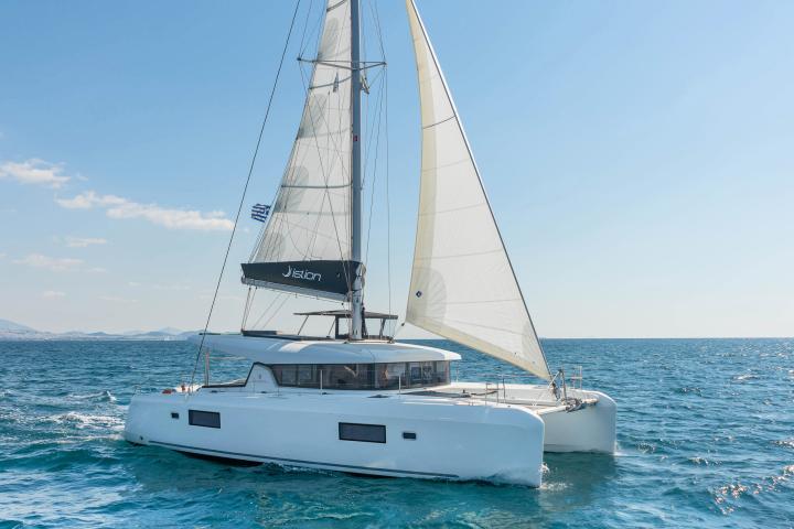 Lagoon 42