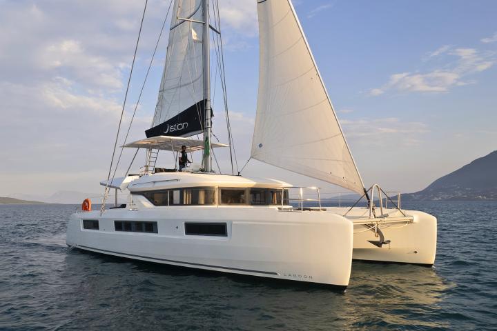 Lagoon 50