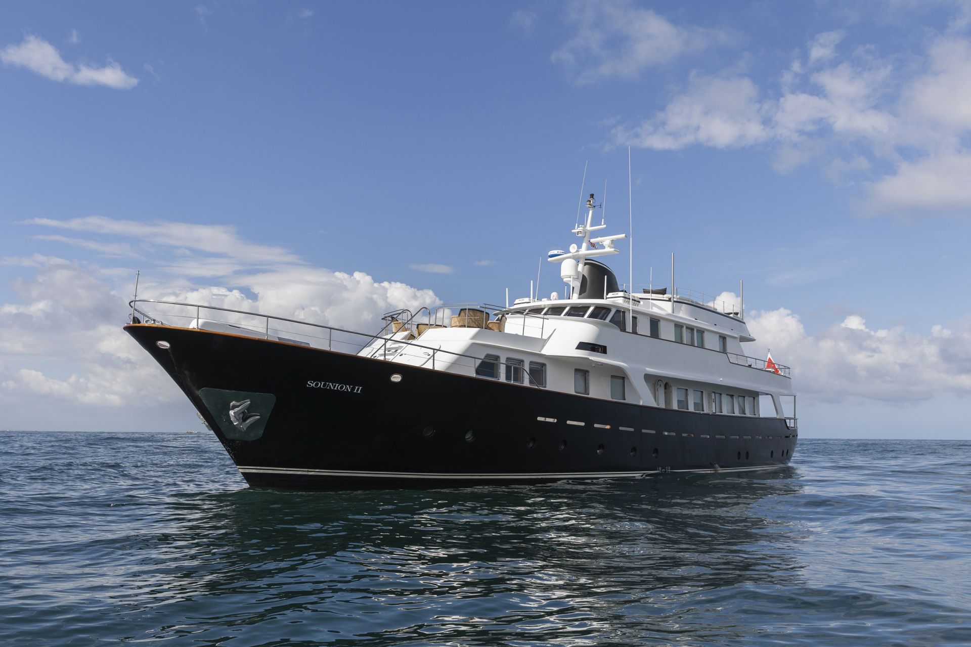 Benetti | Istion Yachting Greece